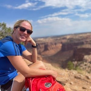 Meet your Posher, Caroline